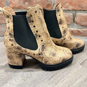 AEROSOLES Tan Snake Print Heeled Boots